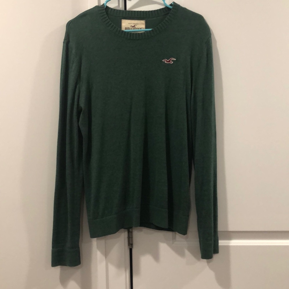 Men’s Hollister sweater